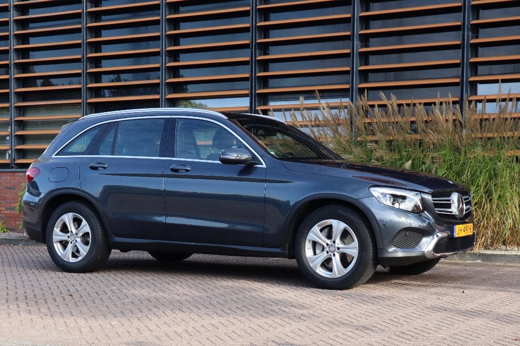Mercedes-Benz GLC 220d 4MATIC | PANO | LED | TREKHAAK, Auto's, Automaat, Euro 6, 2500 kg, Leder