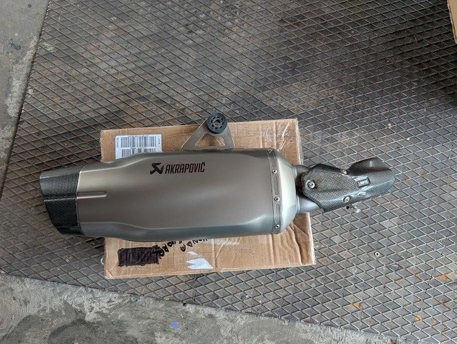 R1250GS akrapovic uitlaat, Ophalen of Verzenden, Gebruikt