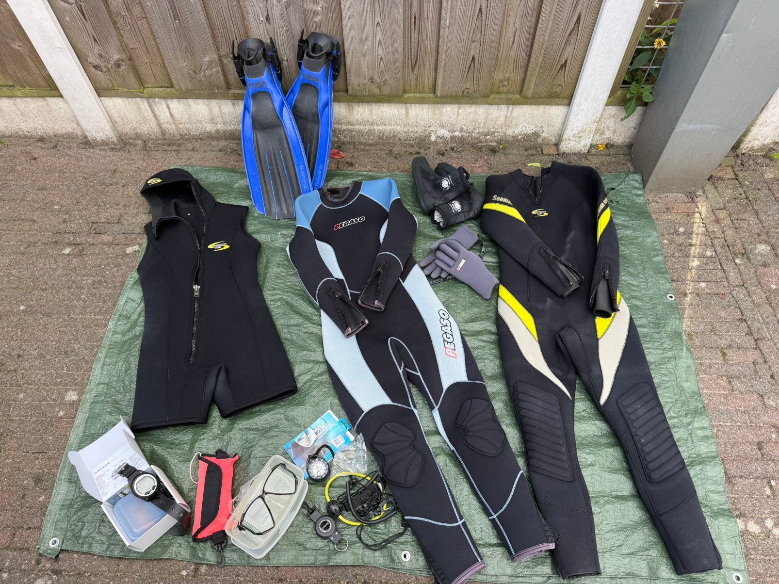 Duikuitrusting voor dames 165 cm / 65 kg - Goede Staat, Watersport en Boten, Ophalen of Verzenden, Gebruikt, Duikpak