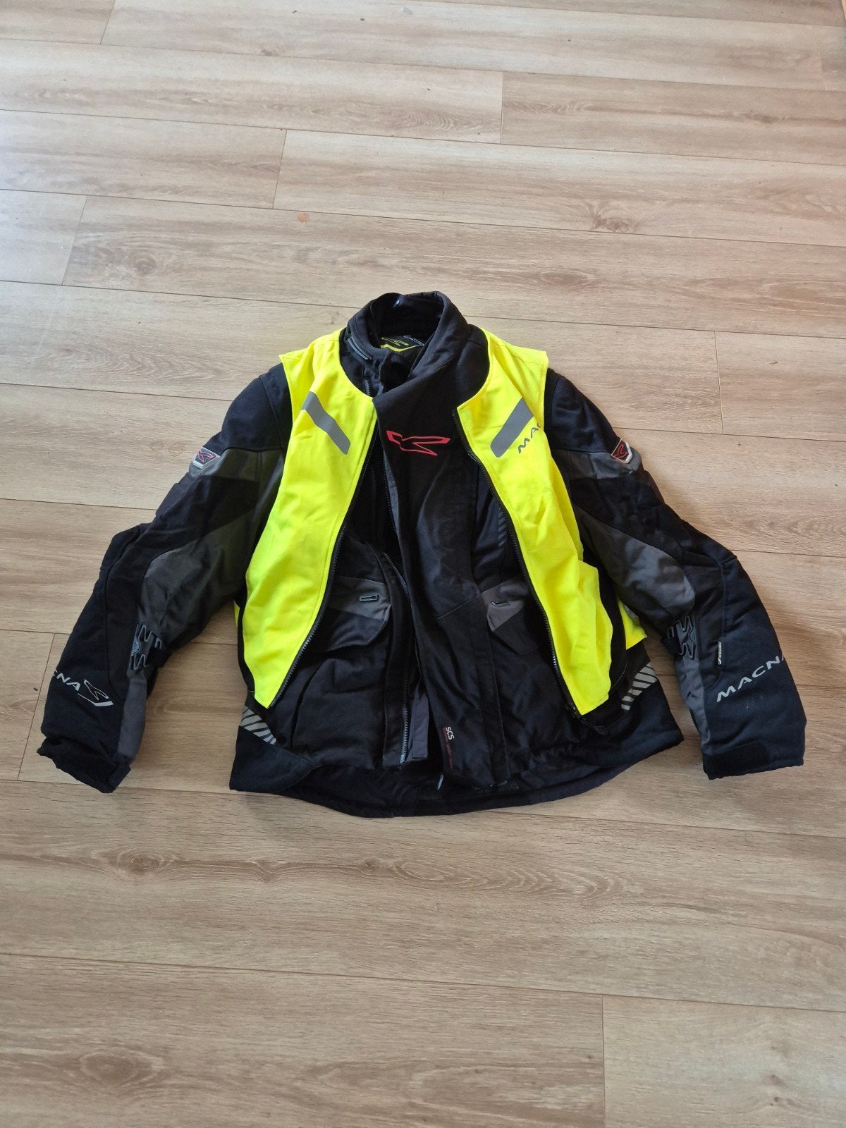Macna motorjas met reflecterende details, maat L, Ophalen of Verzenden, Tweedehands, Jas | textiel