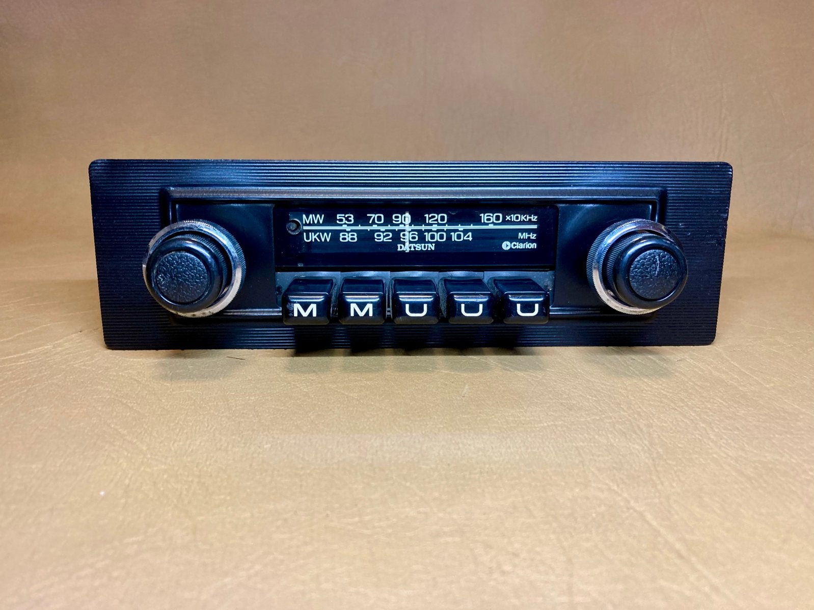 Datsun / Clarion RN-359m FM Autoradio, Auto diversen, Ophalen of Verzenden, Gebruikt