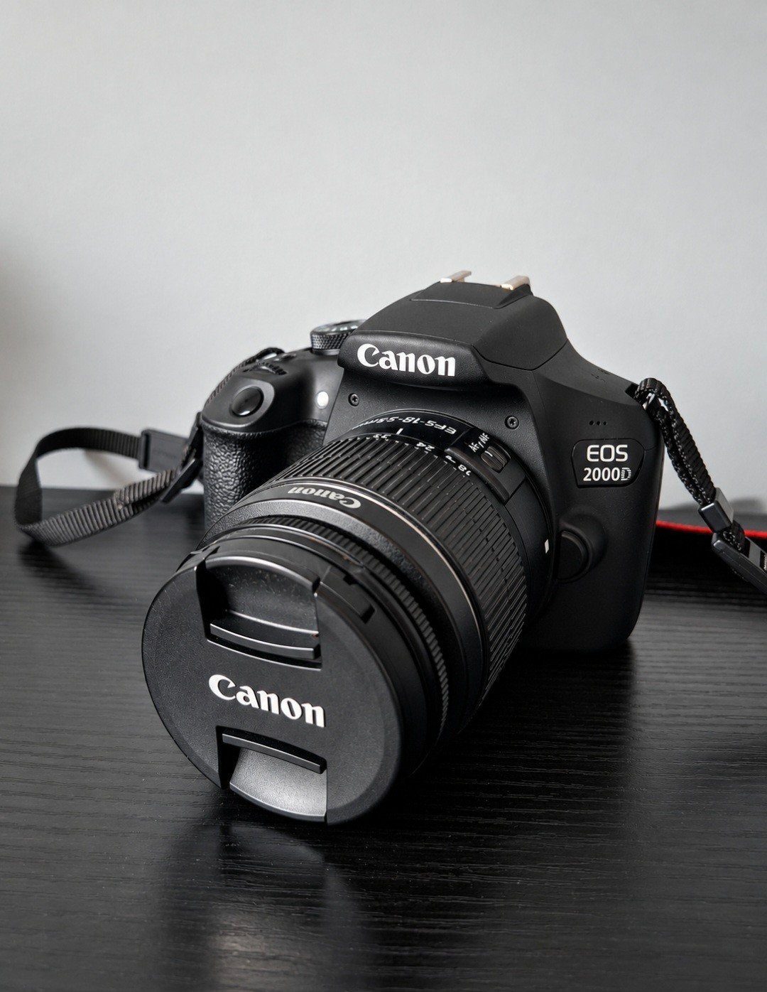 Canon EOS 2000D, Ophalen, Zo goed als nieuw, Canon, Geen optische zoom