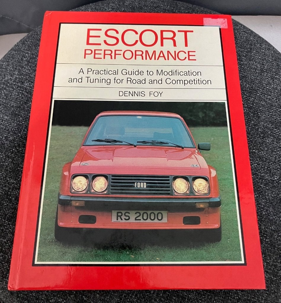 Escort Performance tuning boek Dennis Foy (1984), Ophalen of Verzenden, Gelezen, Ford