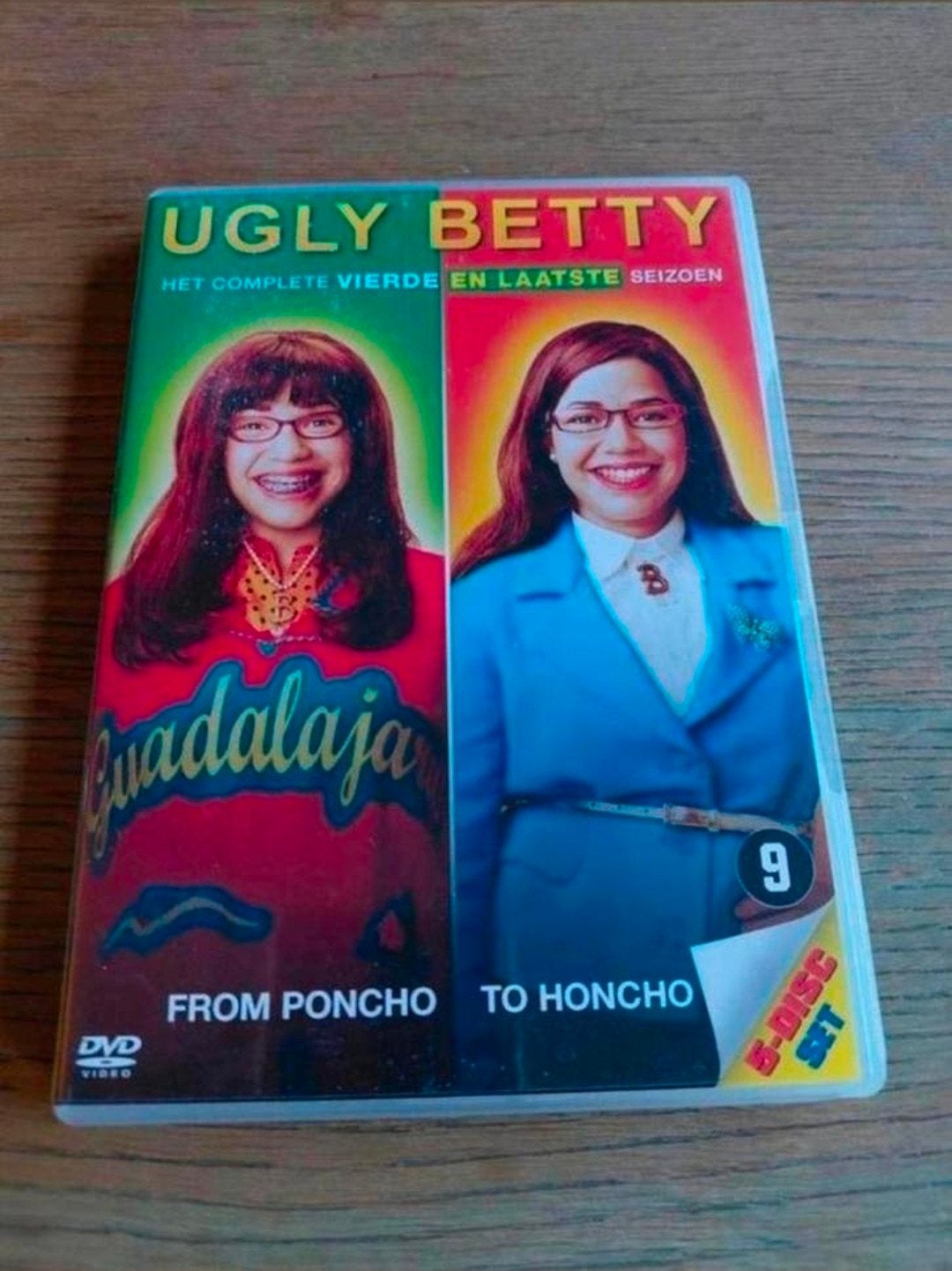 Ugly Betty Seizoen 4 dvd box., Alle leeftijden, Seizoen 4, Ophalen of Verzenden, Zo goed als nieuw
