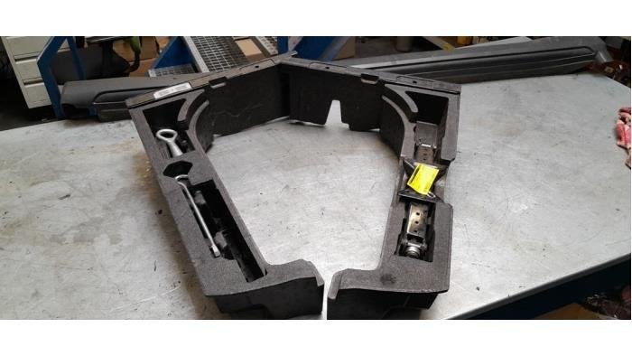 Krikset + reservewiel van een Citroen C4 Aircross, Gebruikt, -, -, Ophalen of Verzenden