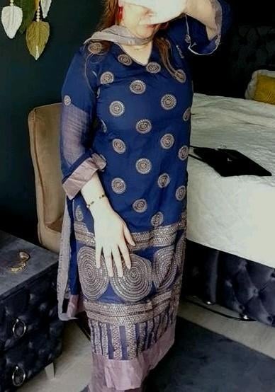 Paarse katoen moslim jurk made in Pakistan stijl 3 stuks, Kleding | Dames, Ophalen of Verzenden, Zo goed als nieuw, Paars, Onder de knie