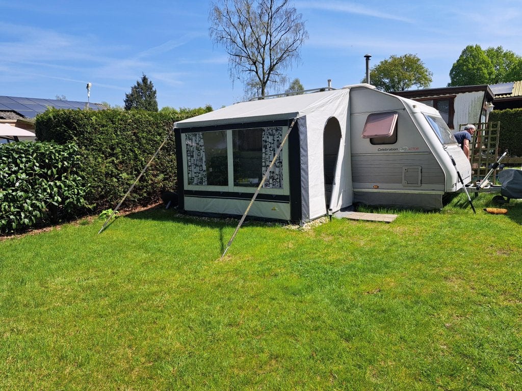 Te koop Kip caravan Celebration 47 TBD, Caravans en Kamperen, Rondzit, Kip, Schokbreker, Particulier