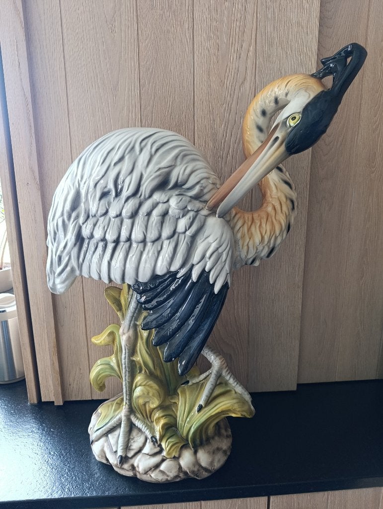 Heel grote reiger in Italiaanse keramiek, Ophalen