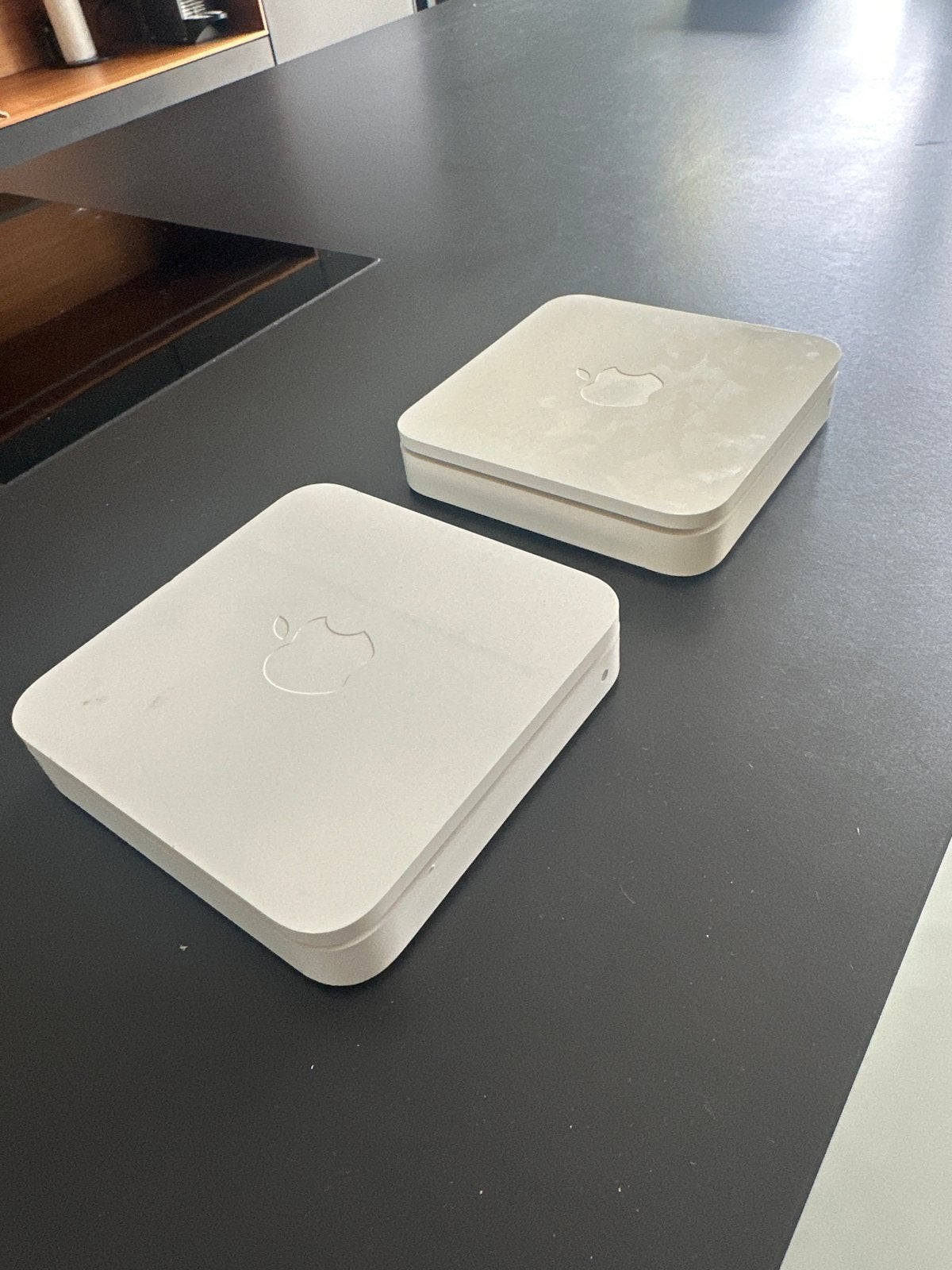 2x Apple AirPort Extreme base station (oude modellen), Ophalen of Verzenden, Gebruikt, Router