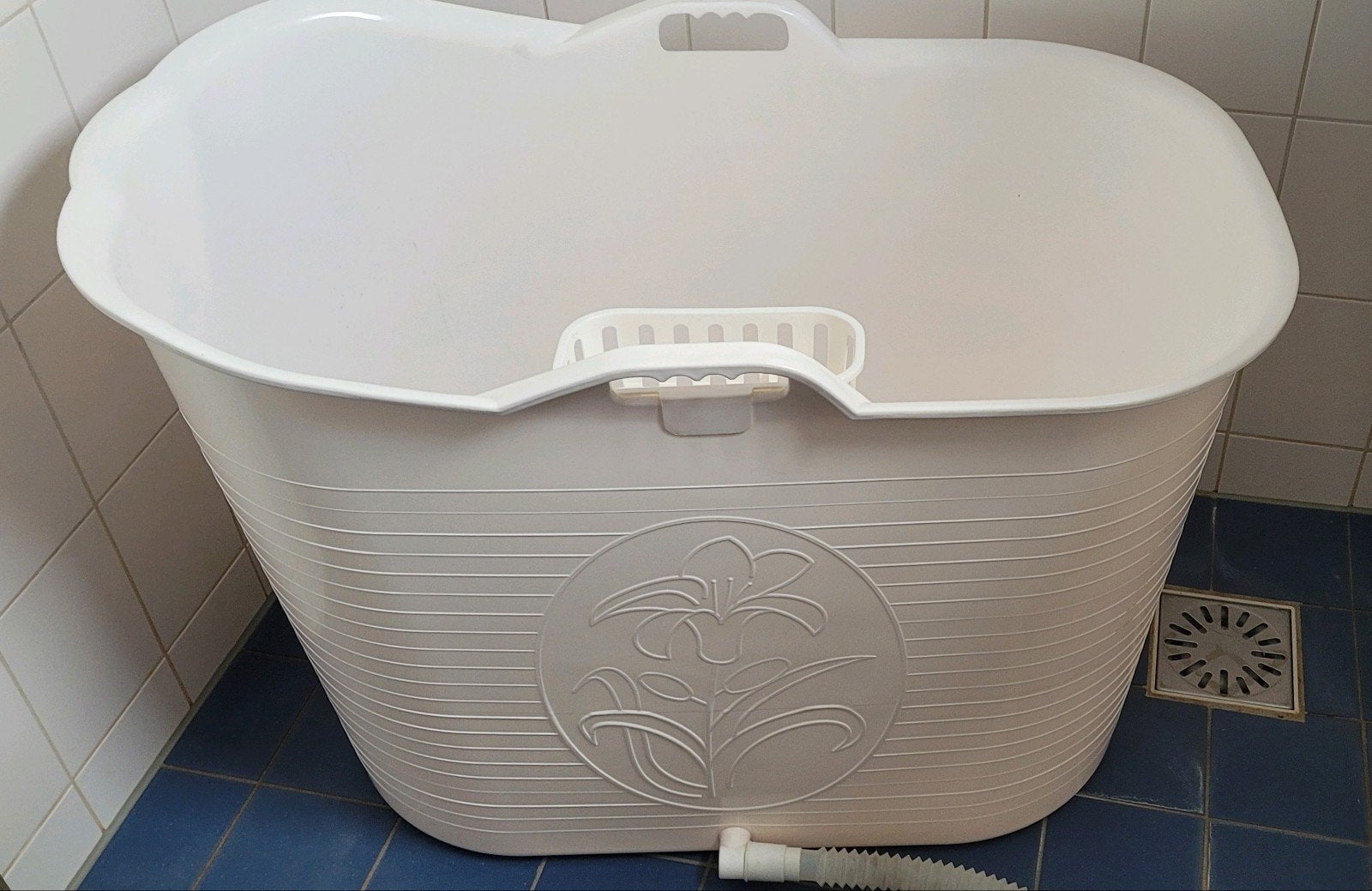 Bath bucket, zitbad, ijsbad met afvoerslang, Ophalen, Zo goed als nieuw, 50 tot 100 cm, Minder dan 100 cm