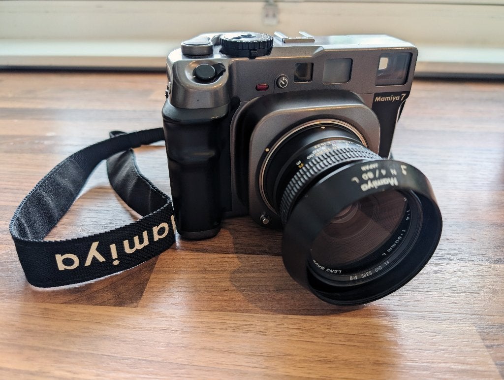 Mamiya 7 + N 80mm F/4 L Sekor lens. ZGAN, Audio, Tv en Foto, Ophalen, Zo goed als nieuw, Spiegelreflex, Overige Merken