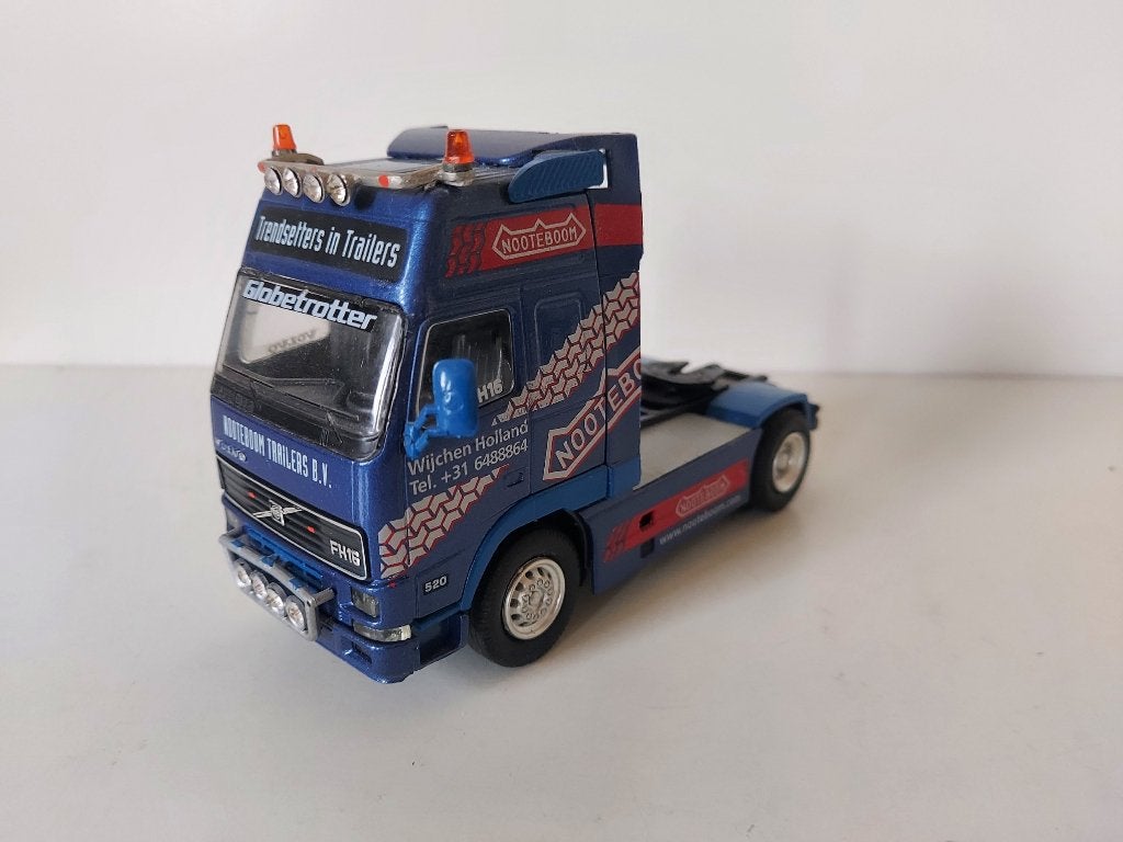 Conrad Volvo FH16 520 Nooteboom Trailers B.V., Hobby en Vrije tijd, Ophalen of Verzenden, Gebruikt, Bus of Vrachtwagen, Conrad