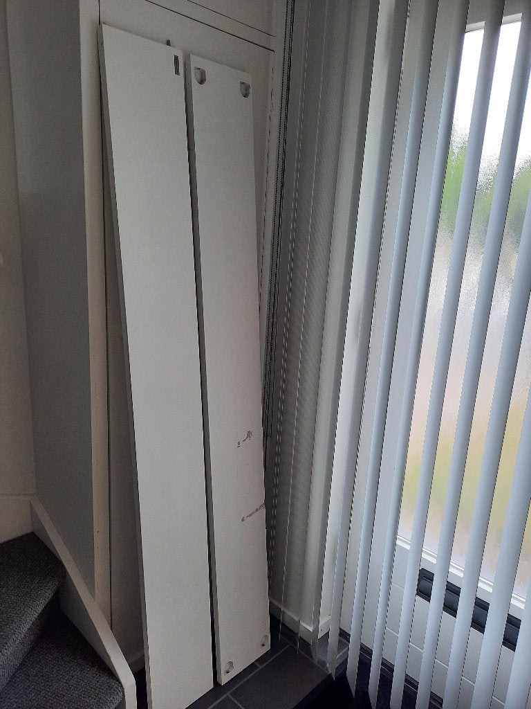 2 ZIJDEGLANS WIT GEVERFDE EIKENHOUTEN PLANKEN, Ophalen, Gebruikt, Minder dan 25 mm, Eiken