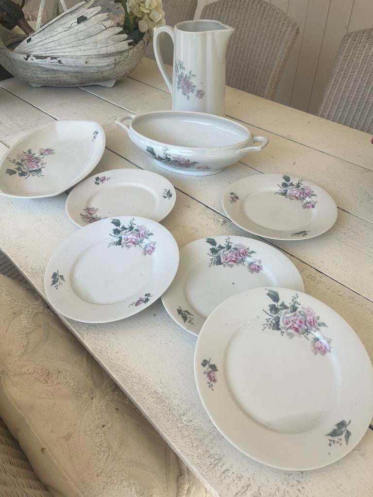 Vintage servies met rozenmotief - Borden en schaal, Ophalen of Verzenden
