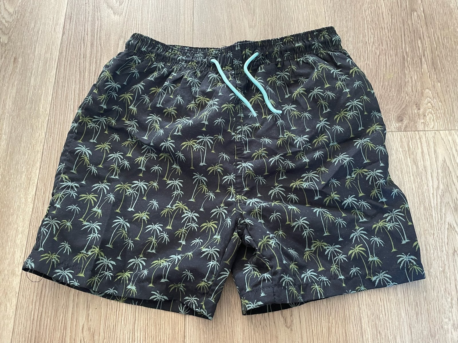 Zwemshort met palmbomen maat 146/152, Ophalen of Verzenden, Zo goed als nieuw, Jongen, Sport- of Zwemkleding