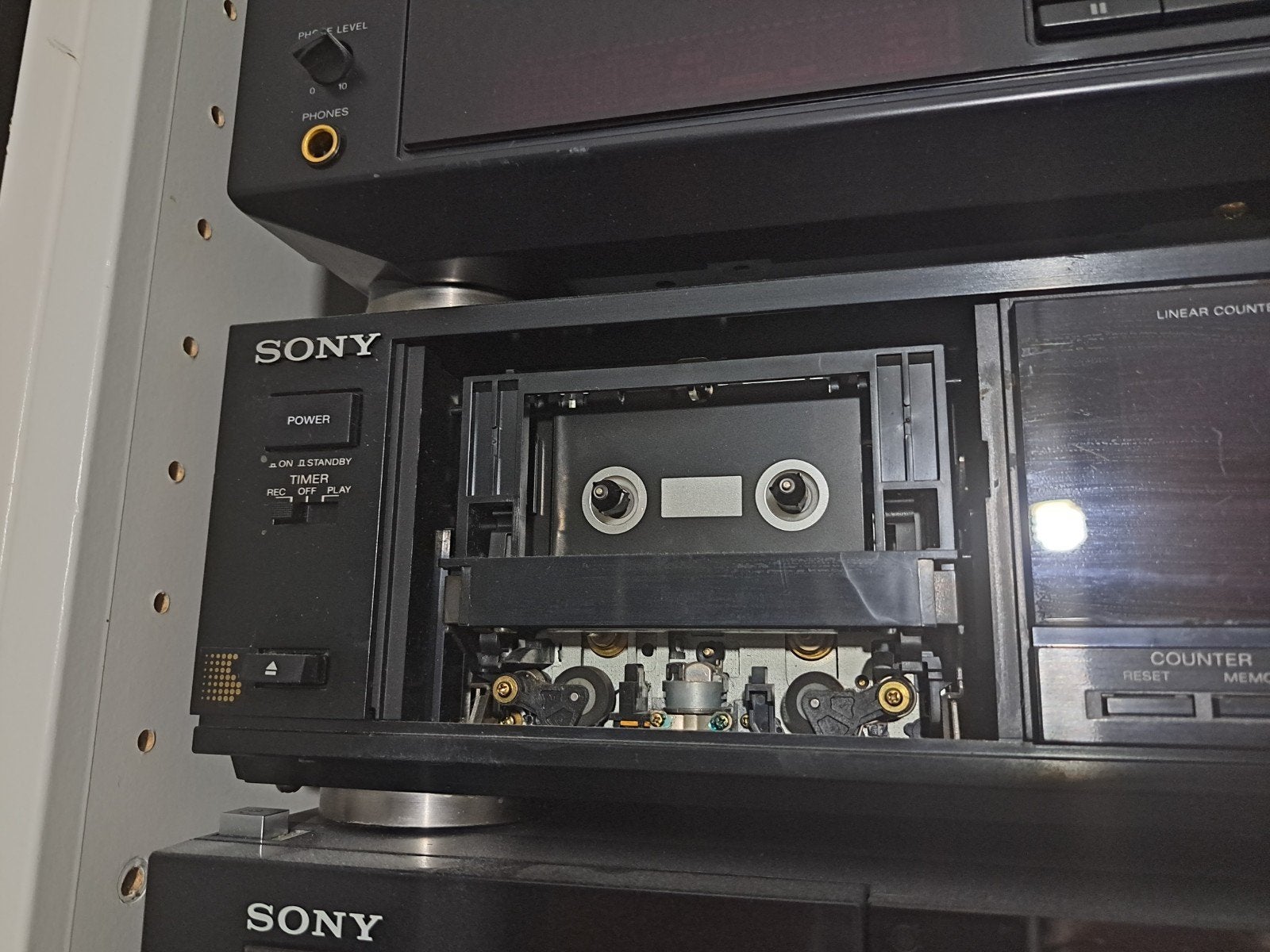GEZOCHT: Klepje / deurtje van de Sony TC-RX80ES cassette dec, Ophalen of Verzenden, Enkel, Sony, Tiptoetsen