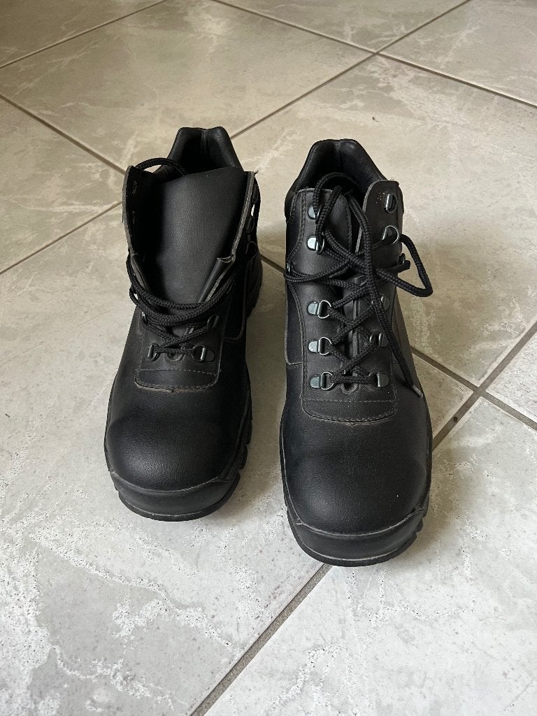 Nieuw paar Neskrid Model 3 werkschoenen maat 42M, Kleding | Heren, Schoenen, Verzenden, Zwart, Nieuw, Neskrid