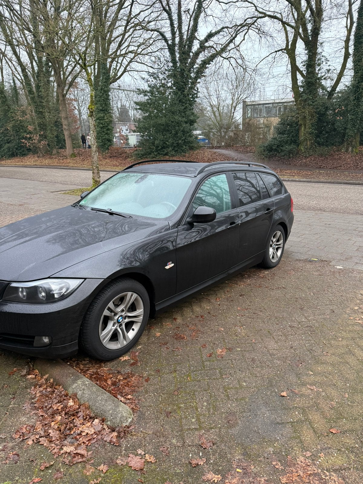 BMW 3-Serie 2.0 I 320 Touring 125KW 2010 Zwart, Euro 5, Achterwielaandrijving, 1995 cc, Zwart