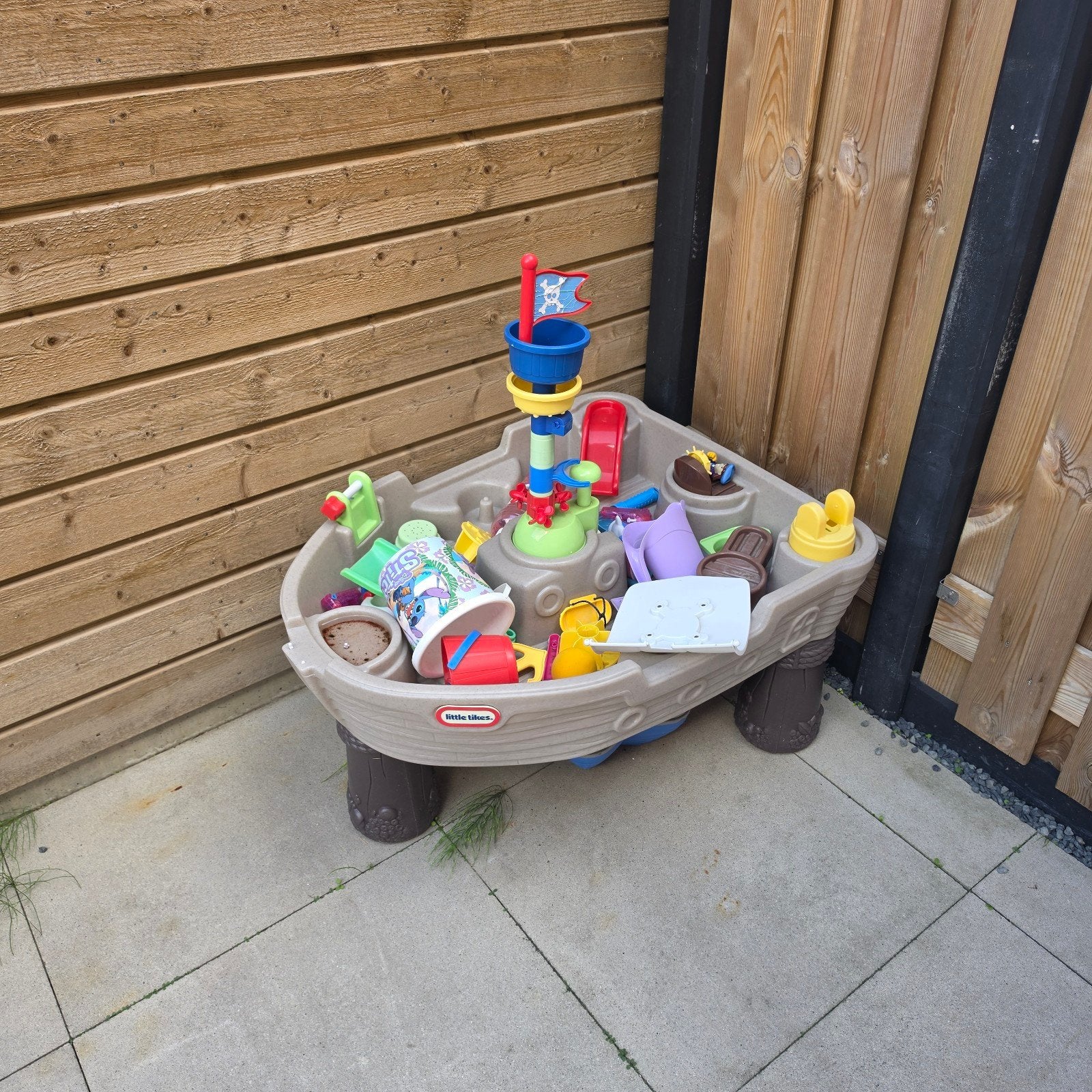 Little Tikes Zand- en Watertafel Piratenschip, Ophalen of Verzenden, Gebruikt
