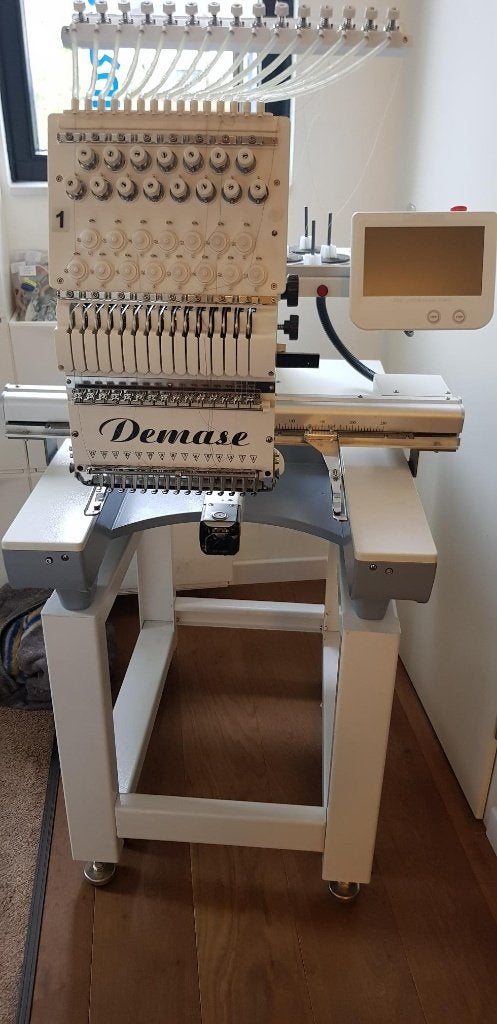 Demase 15 naalds borduurmachine, Ophalen, Gebruikt, Machineborduren, Borduurmachine