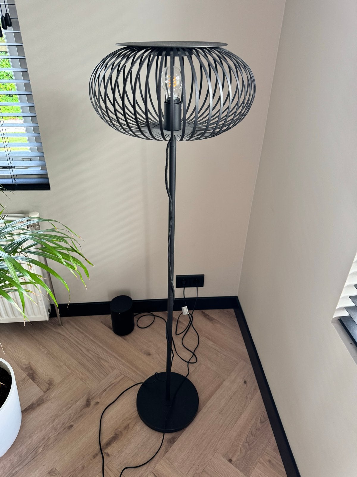 Moderne zwarte lampen serie met open design, Ophalen, E27 (groot), Zo goed als nieuw, Metaal