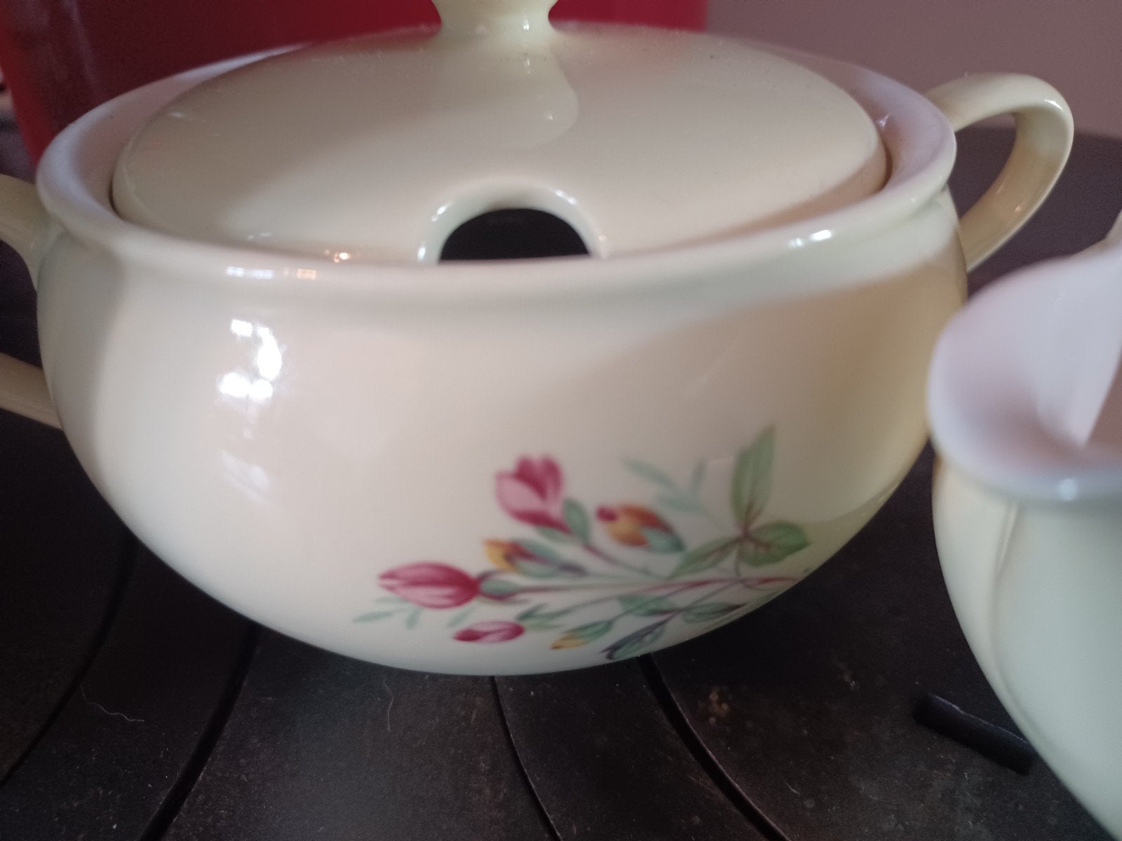 Dekschaal pastel regout, Antiek en Kunst, Antiek | Servies los, Ophalen of Verzenden