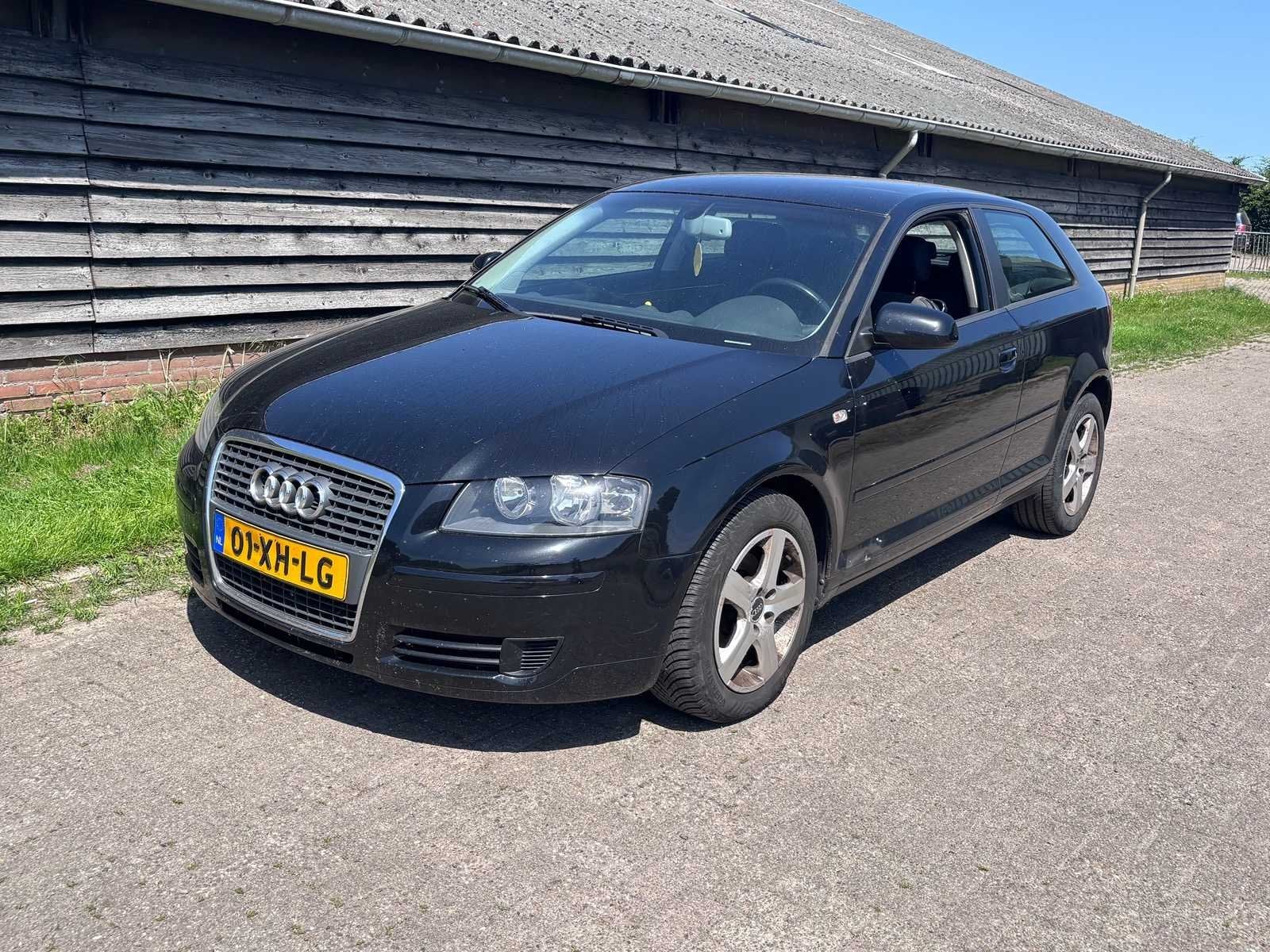 Audi - 2007 - A3 - 1.6 FSI Attraction - Personenauto, Auto's, Audi, Voorwielaandrijving, 15 km/l, Gebruikt, 116 pk
