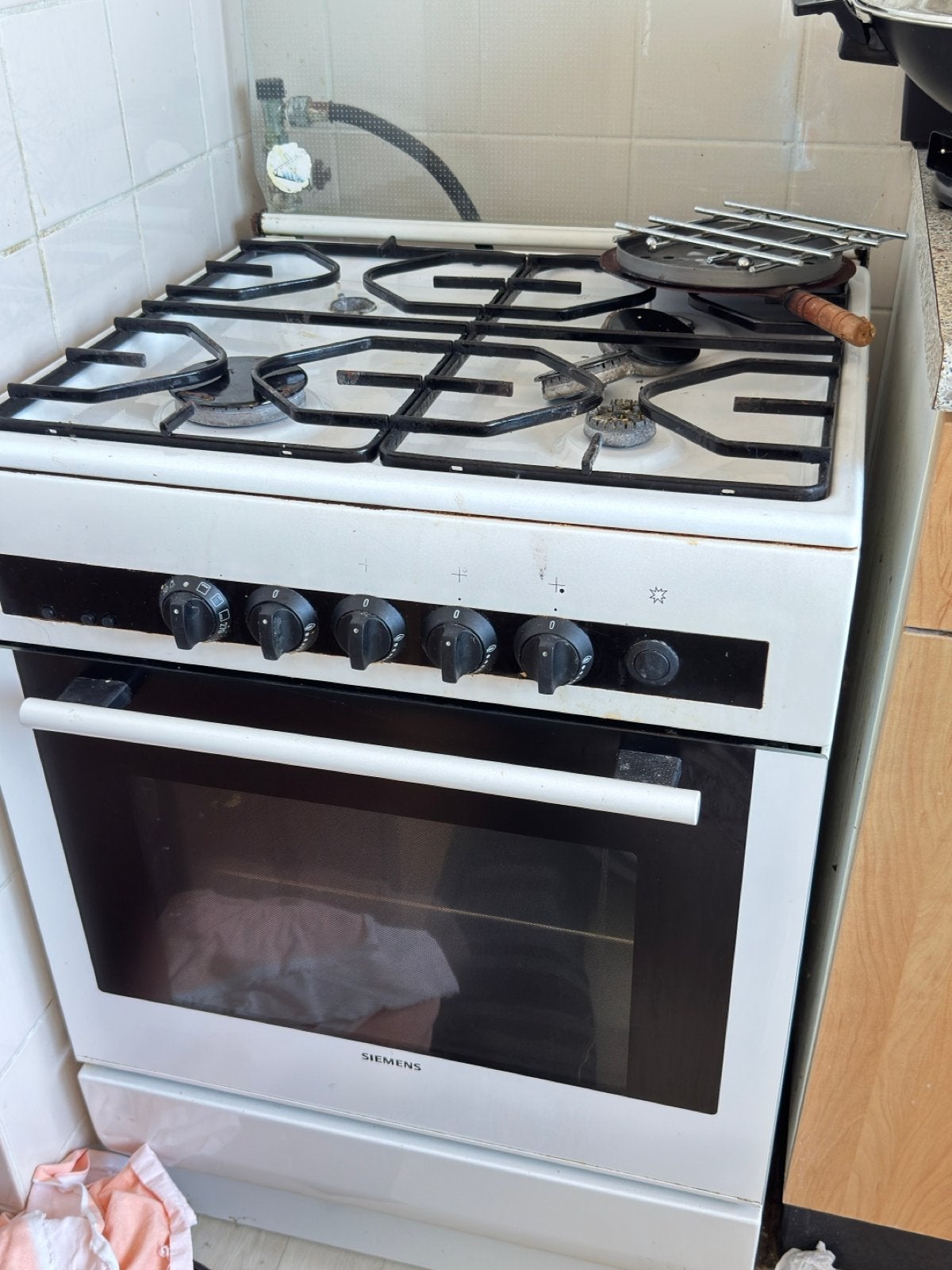 Siemens Fornuis met Oven - Gratis Ophalen in Zaandam, Witgoed en Apparatuur, Gebruikt, 60 cm of meer, Gas, Vrijstaand