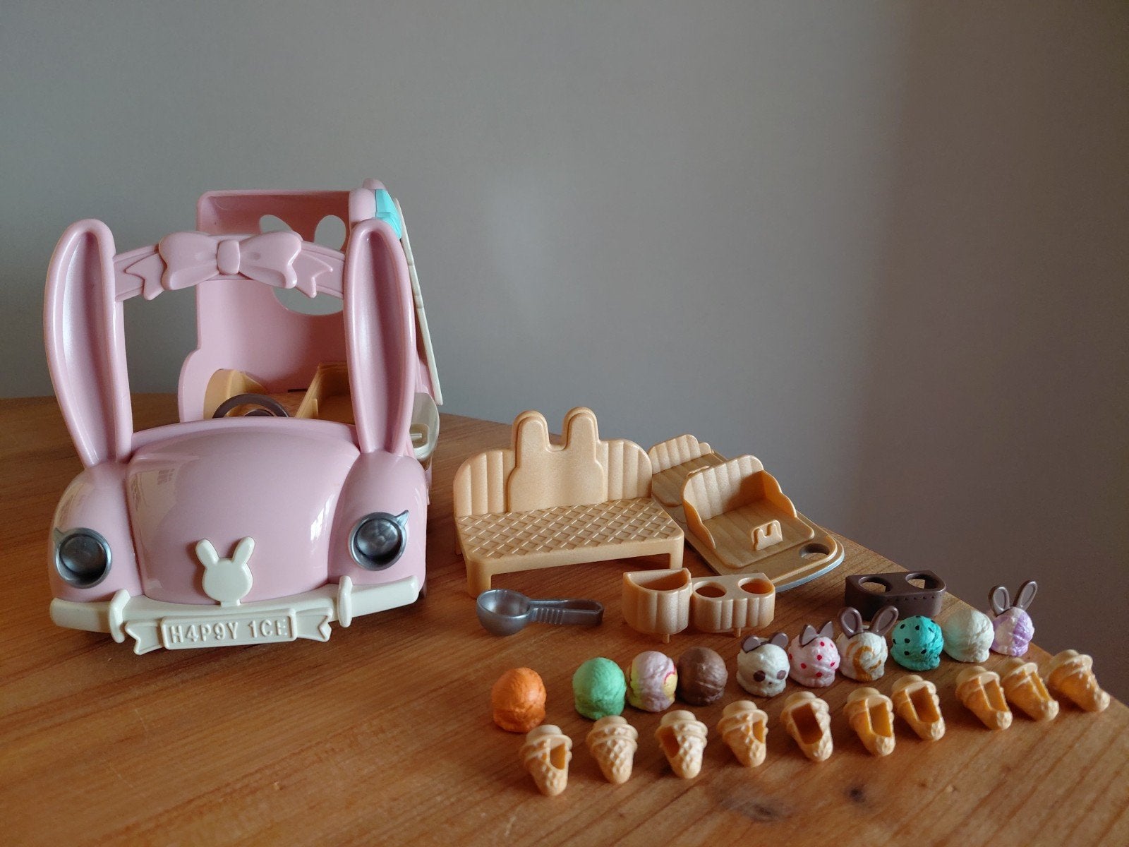 Sylvanian Families roze ijskar/wagen ijsjes compleet, Verzamelen, Ophalen of Verzenden, Zo goed als nieuw, Poppenhuis