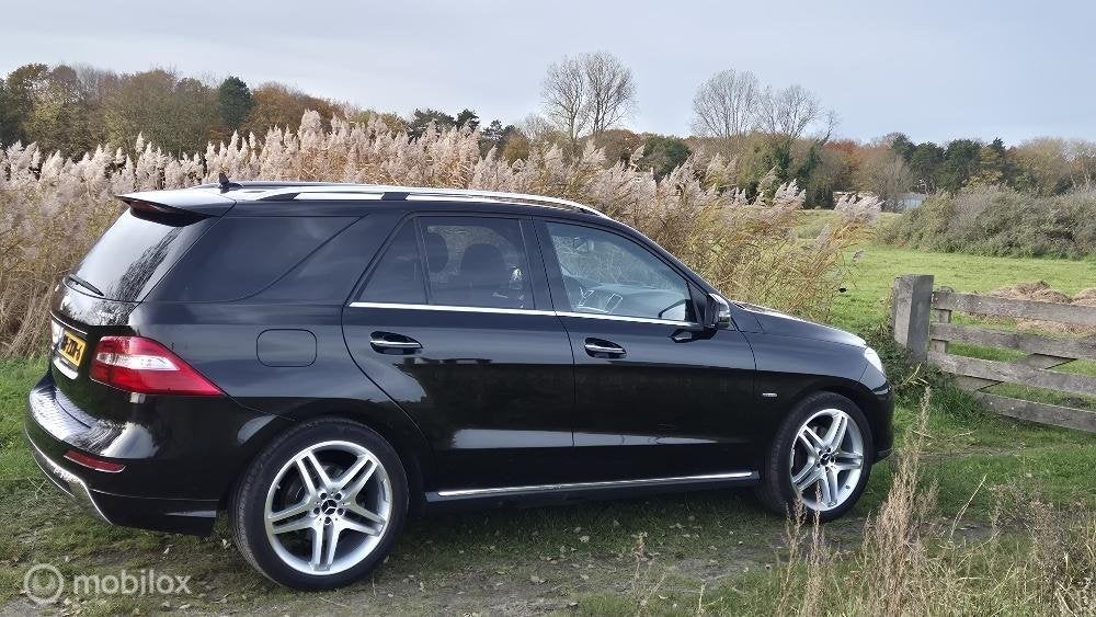 Mercedes ML 350, Auto's, Mercedes-Benz, Automaat, Euro 5, Gebruikt, Zwart