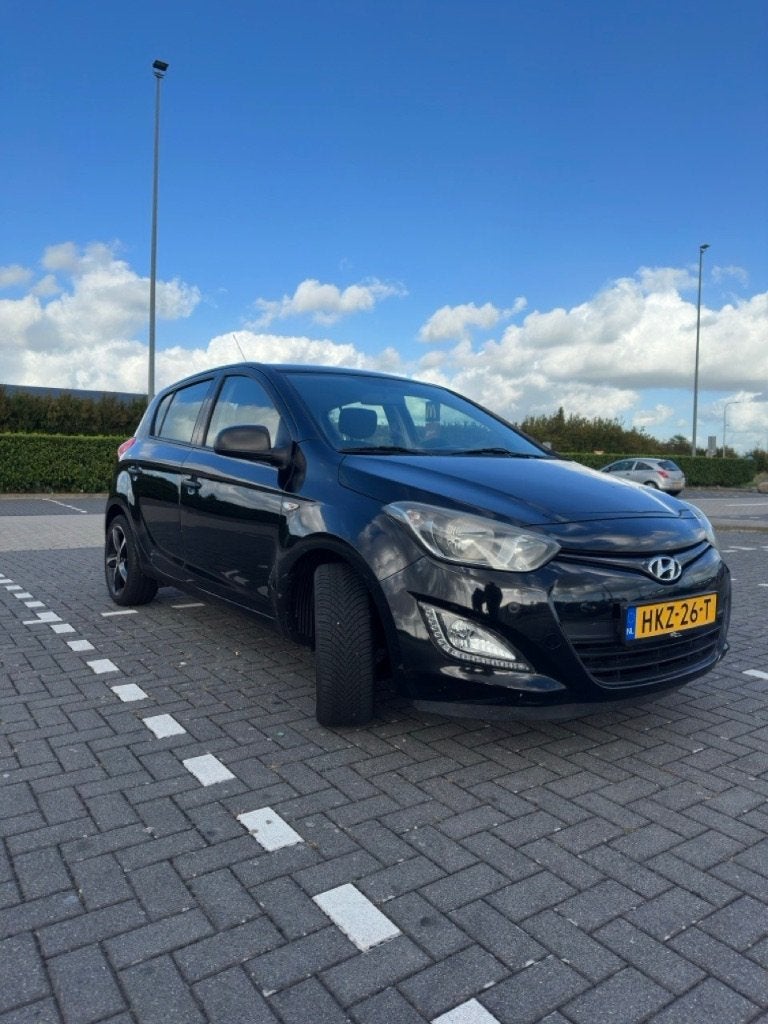 Hyundai i20 1.2 I 5-DRS 2013 Zwart, Auto's, 450 kg, 4 cilinders, Zwart, Handgeschakeld
