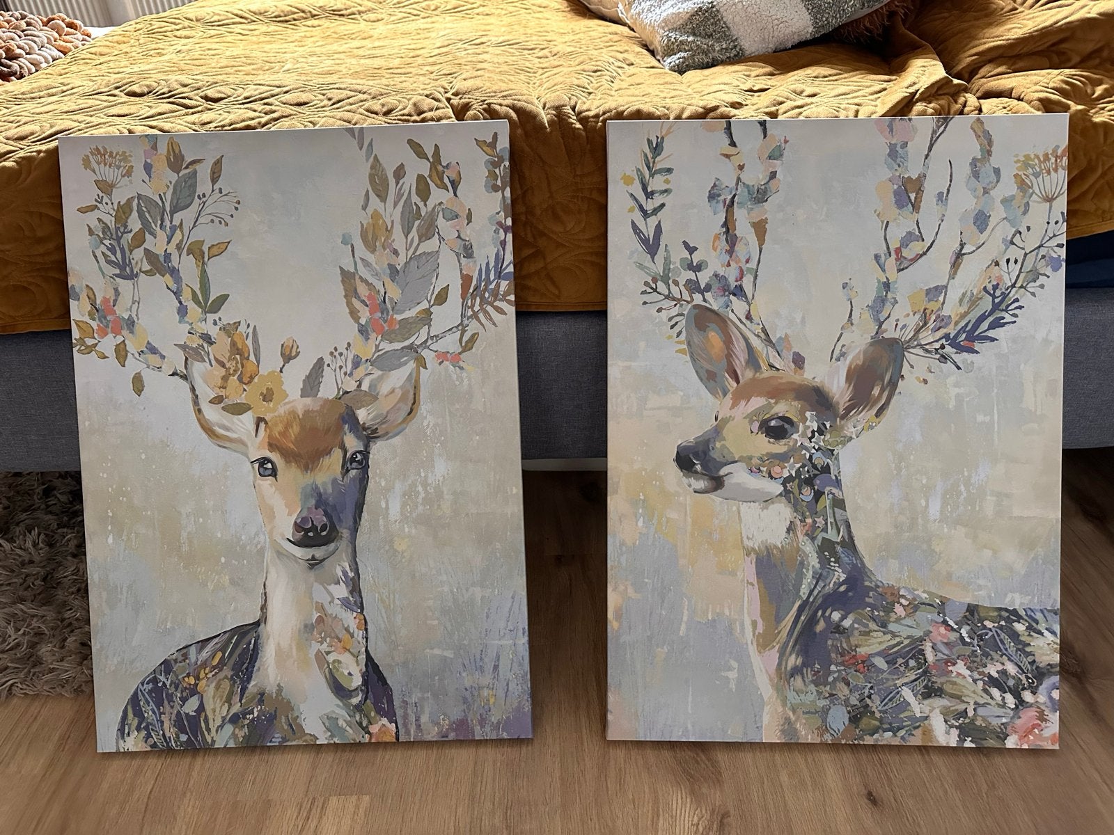 Set van 2 schilderijen: Herten met bloemen en bladeren, Ophalen, Dieren, Print, Op houten frame