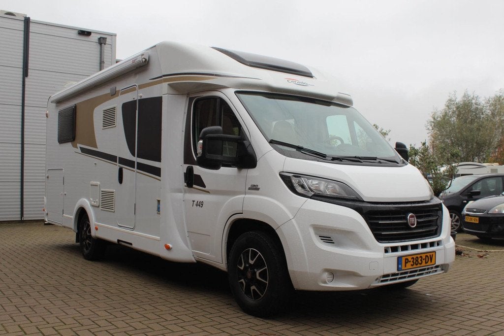 Capron T Carado T449 Queensbed/Dakairco/LMV, Caravans en Kamperen, Campers, Achteruitrijcamera, Koelkast, Griftdijk
6515 AE  Nijmegen, NL