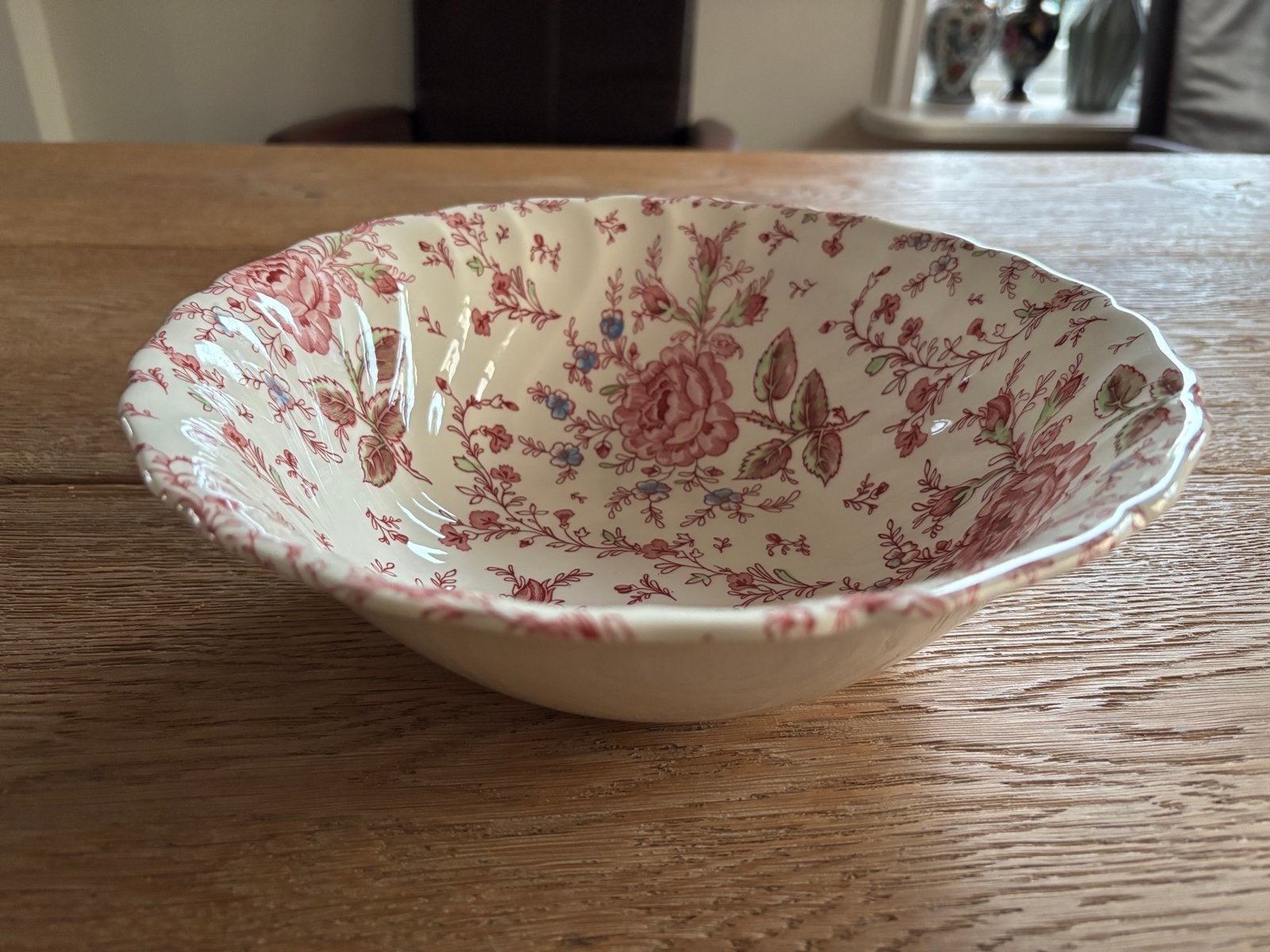 Johnson Bros "Rose Chintz" Kom, Ophalen of Verzenden, Aardewerk, Overige stijlen, Kom(men)