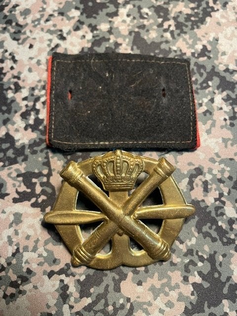 Baretembleem Luchtdoel Artillerie Hoornse slag, Ophalen of Verzenden, Landmacht, Nederland, Embleem of Badge