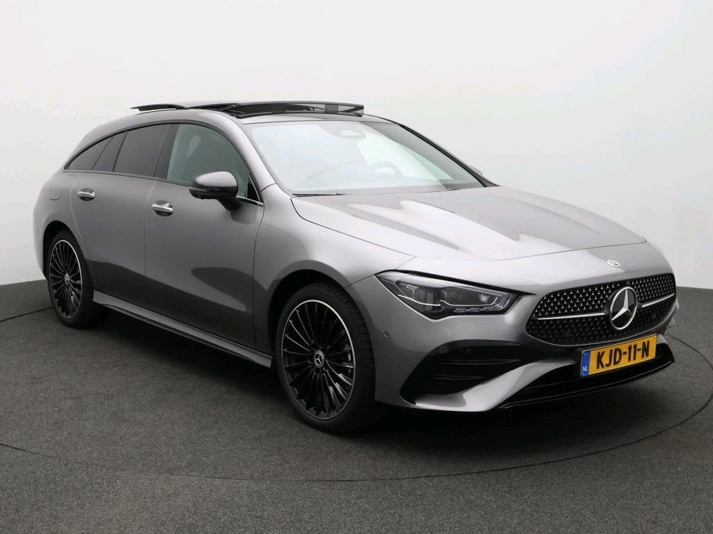 Mercedes-Benz CLA-Klasse Shooting Brake 250 e AMG NIghtpakke, 15 kWh, Hybride Elektrisch/Benzine, 1600 kg, Zilver of Grijs