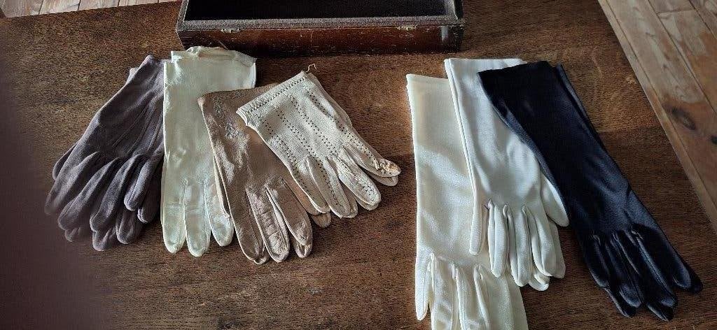7 paar vintage dames handschoenen, Ophalen of Verzenden, Gebruikt, Handschoenen, Hoed of Pet