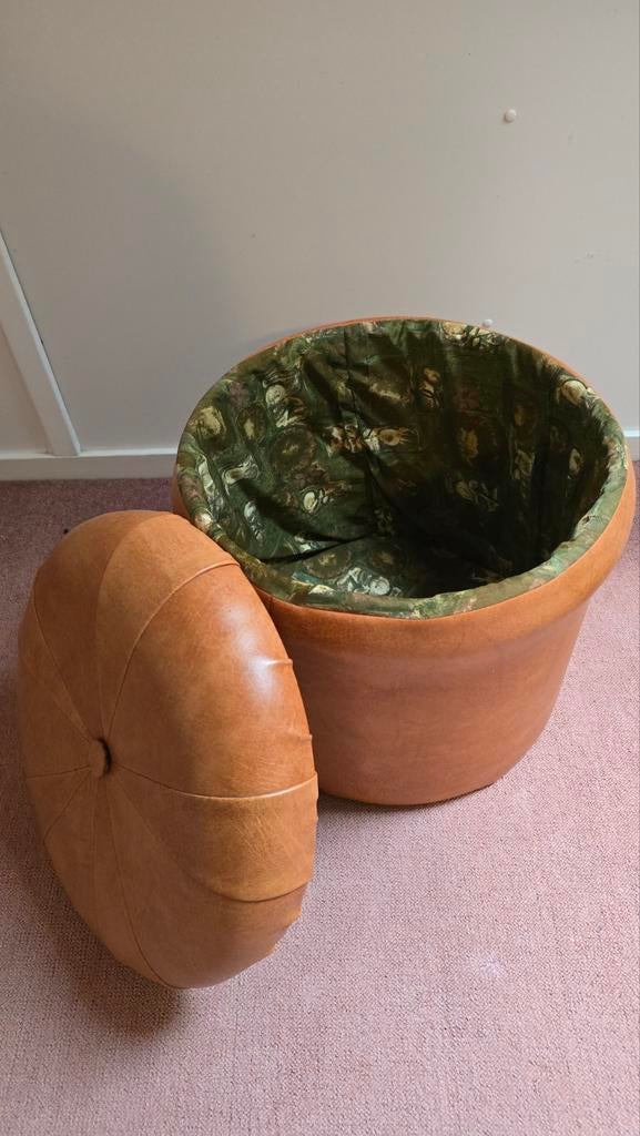 Vintage Mushroom Poef - Cognac Leer - Jaren '70 - Opbergruim, Minder dan 50 cm, Ophalen of Verzenden, Zo goed als nieuw, Vintage