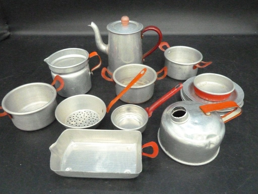 Vintage miniatuur aluminium speelgoed keukenspul, Ophalen of Verzenden