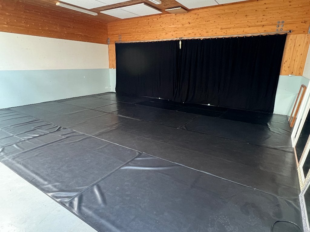 Dansvloer, Ondervloer, Theatre Gordijnen, Ophalen, Gebruikt