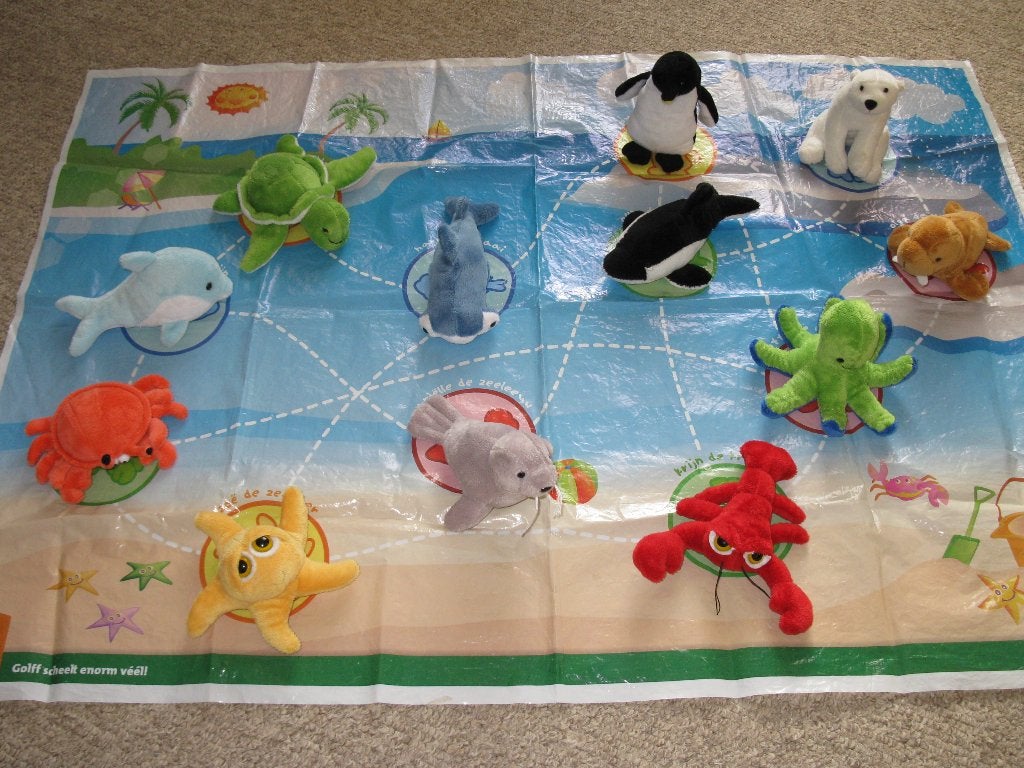 Spel, zet de knuffel op de juiste plek. 11 knuffeltjes, Ophalen of Verzenden, 10 tot 50 stukjes, Zo goed als nieuw