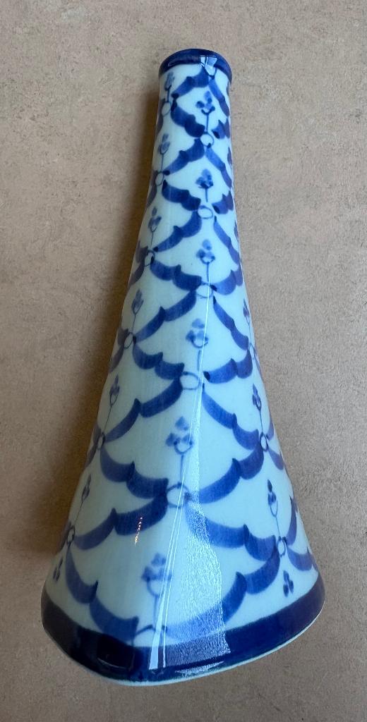 Mooi klein vaasje, Thailand, handbeschilderd, Huis en Inrichting, Woonaccessoires | Vazen, Ophalen of Verzenden, Zo goed als nieuw
