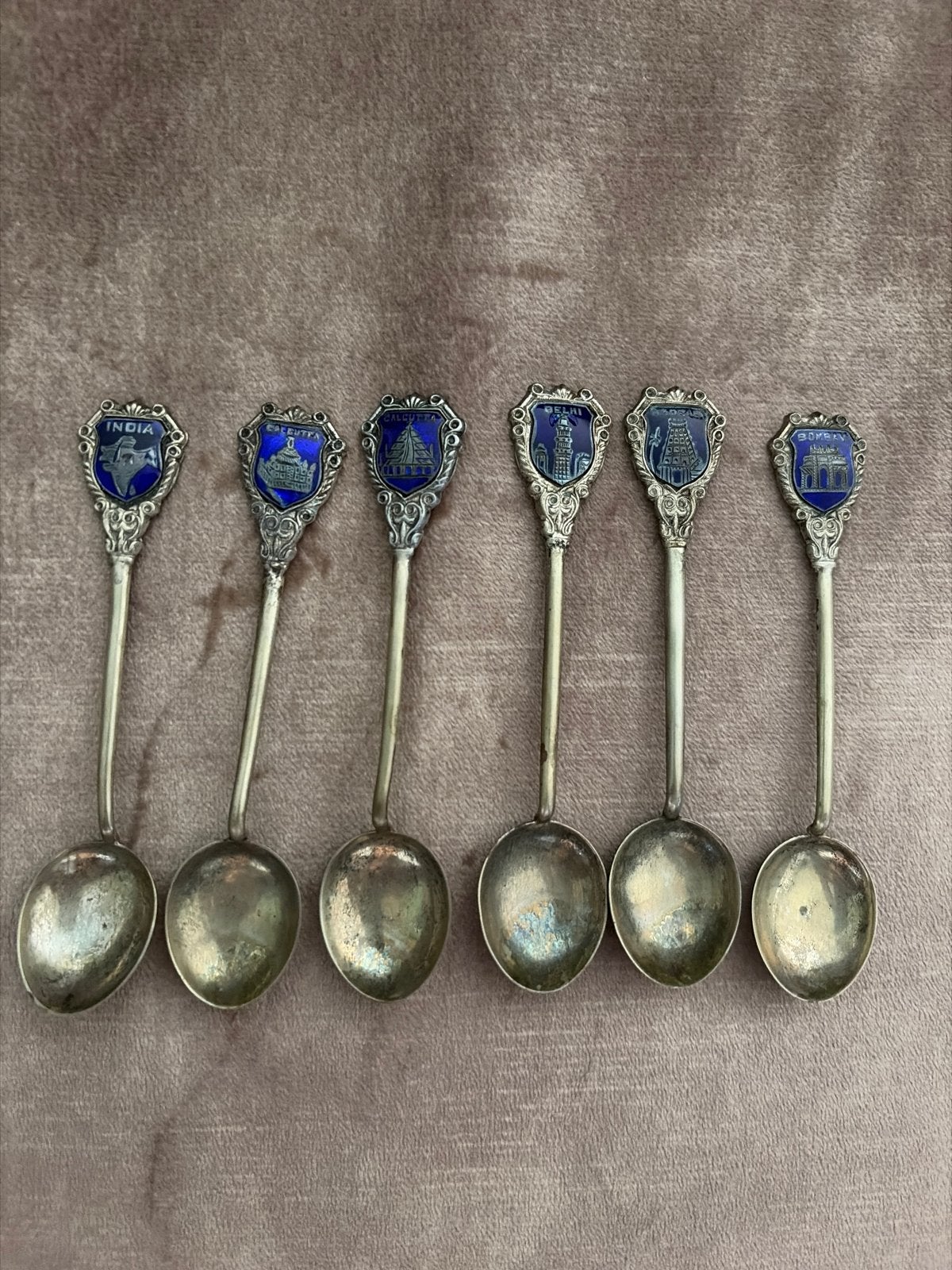 Set van 6 Sterling zilveren souvenirlepels met emaille, Ophalen