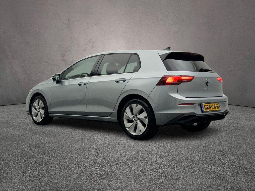 Volkswagen Golf Life Edition 1.5 TSI 115pk Adaptive cruise c, Voorwielaandrijving, Stof, 116 pk, 1204 kg
