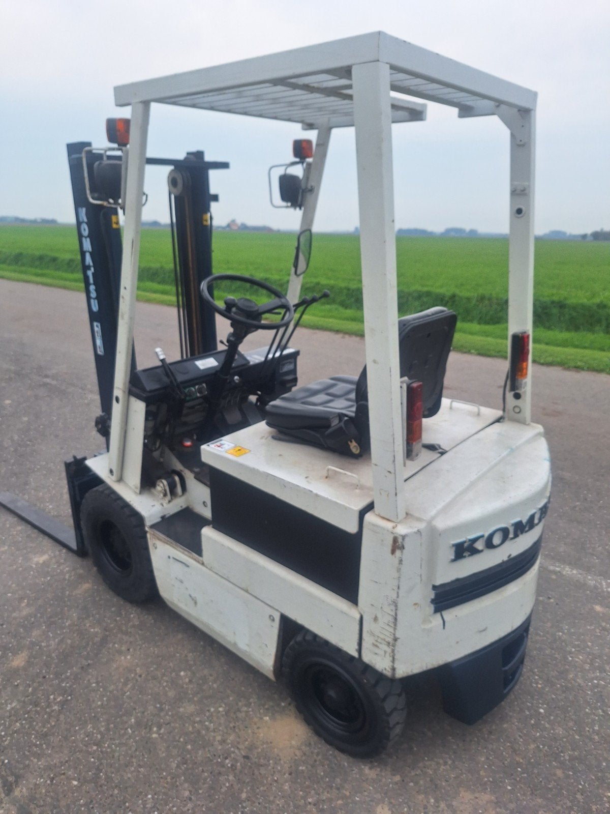 Foto 2 van heftruck komatsu FB15 met Side shift