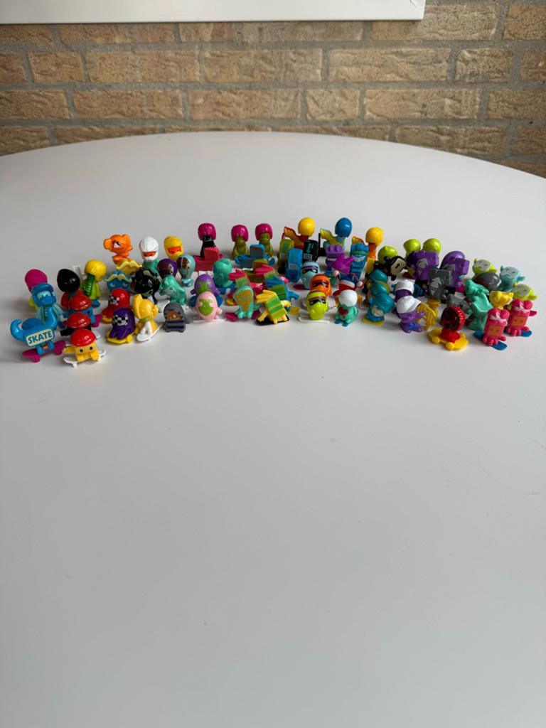 Grote collectie Stikeez extreme sporten figuurtjes, Verzenden, Gebruikt