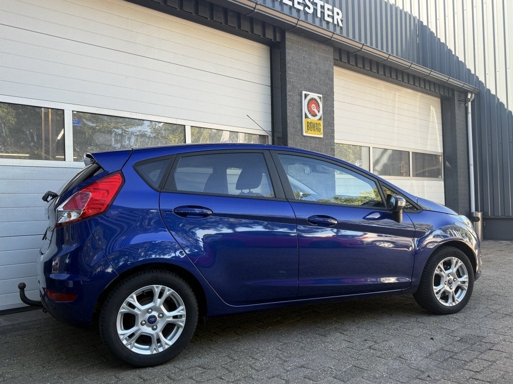 Ford Fiesta 1.0 EcoB. Titanium (bj 2014), Voorwielaandrijving, Euro 5, 101 pk, Blauw