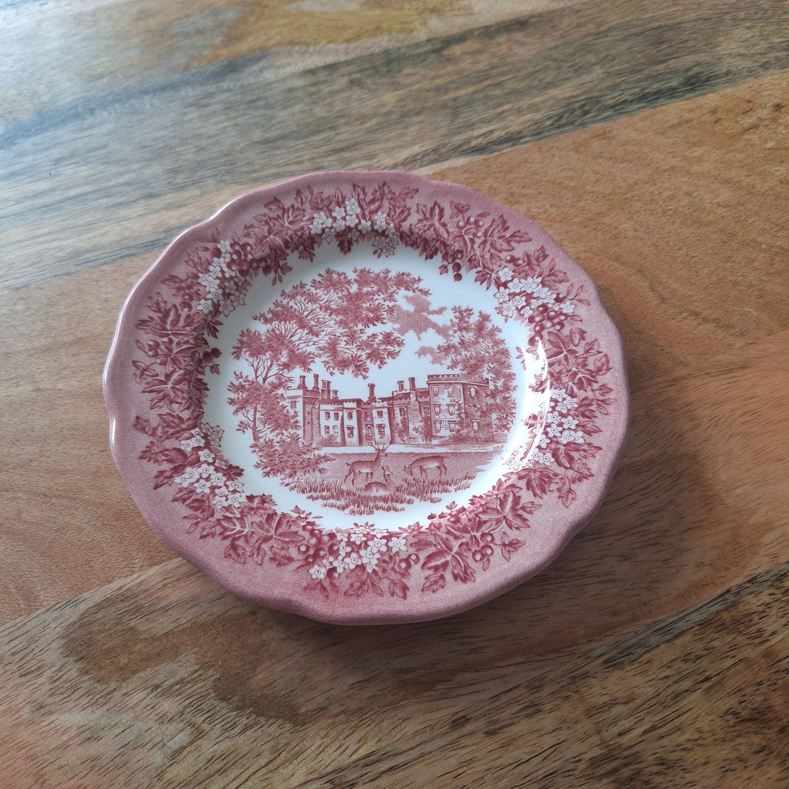 J&G Meakin - Penshurst Place schotel, rood, Antiek en Kunst, Ophalen