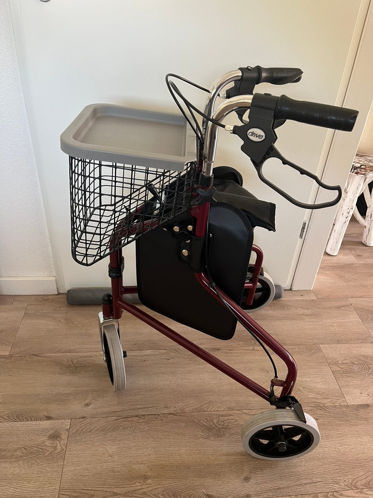 Drive medical tri walker rollattor !!, Diversen, Rollators, Ophalen, Lichtgewicht, Zo goed als nieuw