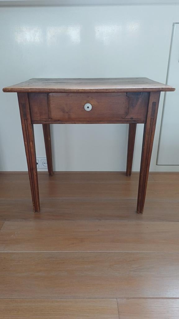Antieke Spaanse tafel / wandtafel - wandmeubel / bruin!, Antiek en Kunst, Antiek | Meubels | Tafels, Ophalen